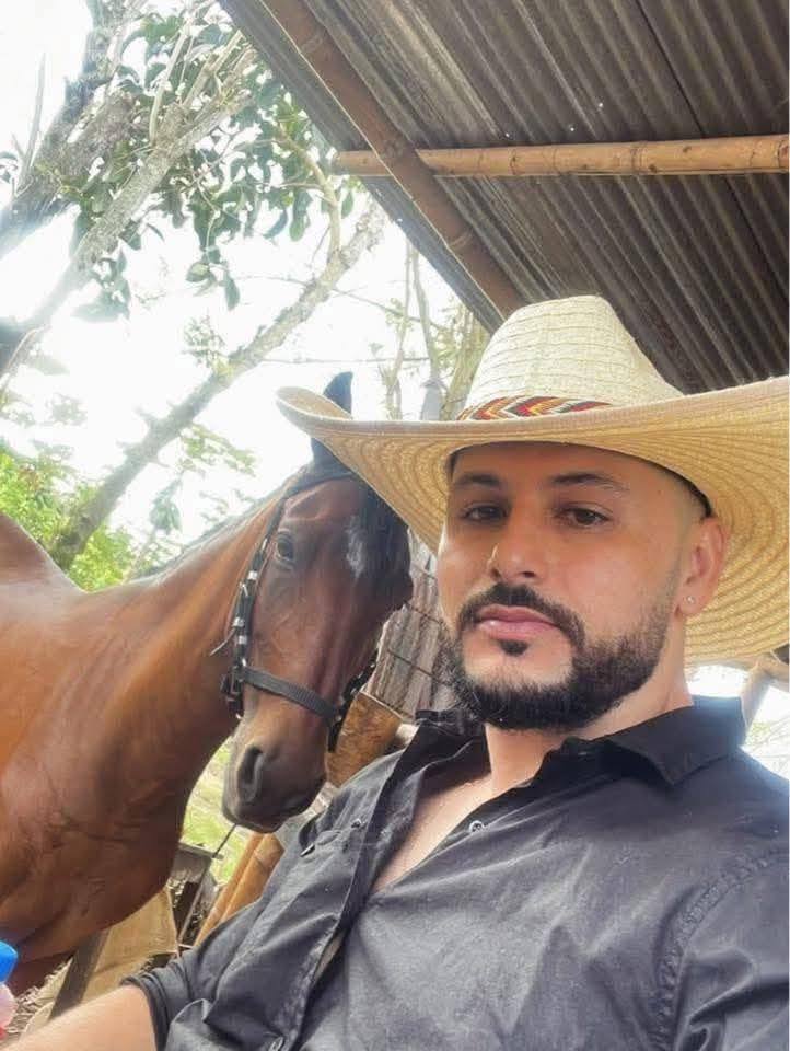 574571703_1274009631390586_2849121307195394389_n